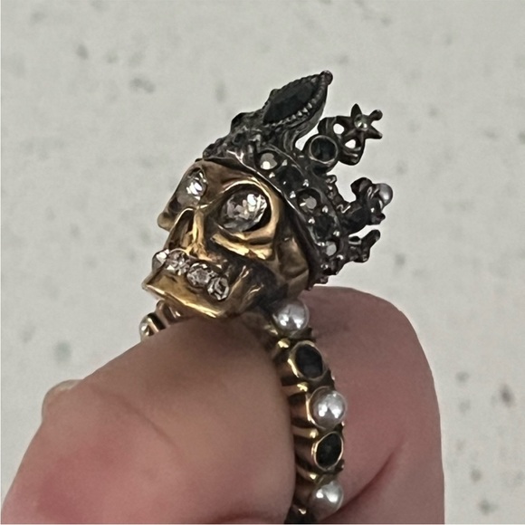 Alexander McQueen Queen Ring - Picture 6 of 15